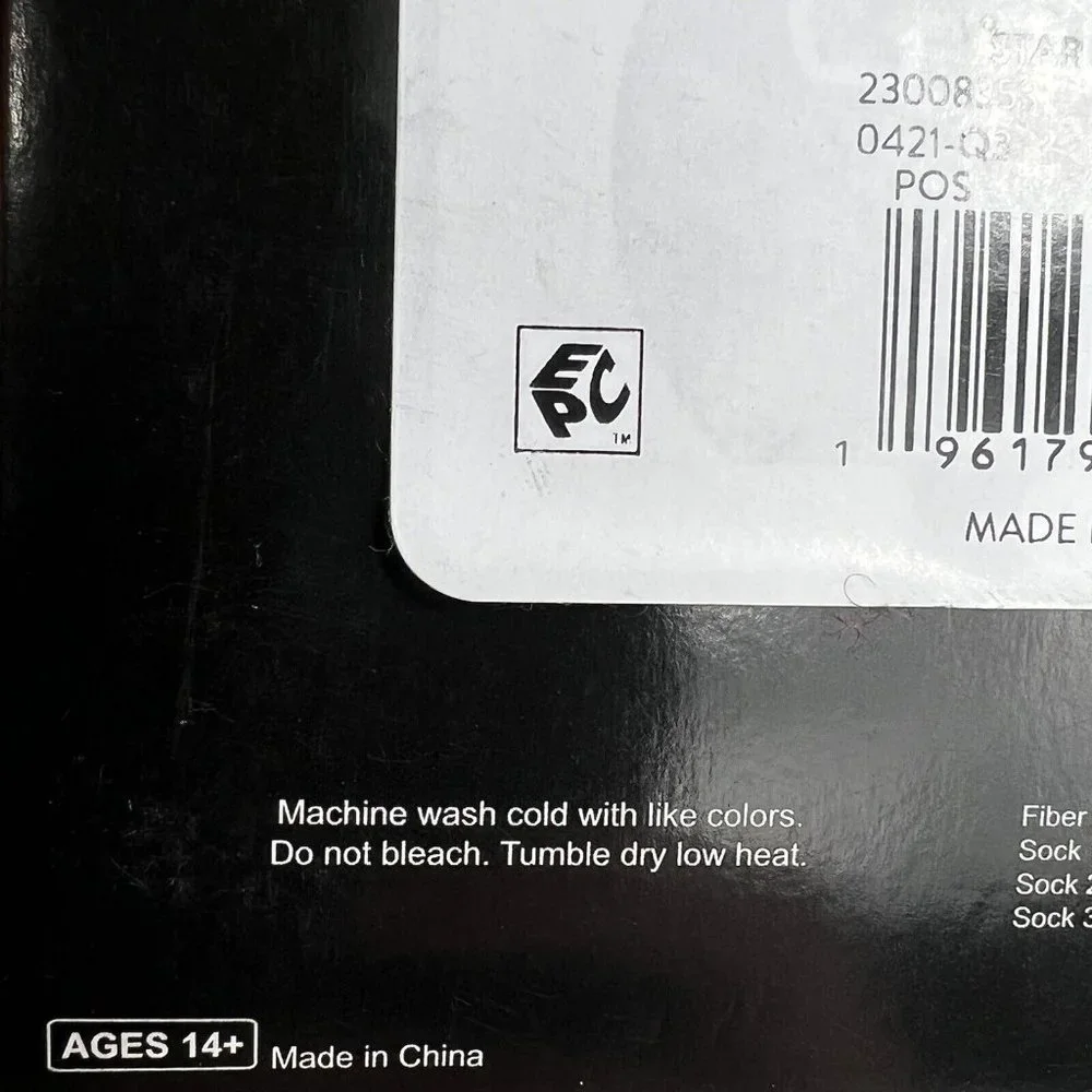 Disney Star Wars Men's Crew Socks 3 Pack Shoe Size 8-12 Bioworld Christmas Theme - Picture 11 of 12